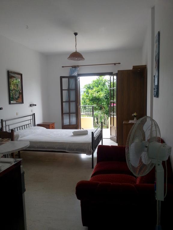 Villa Helen Arílasz Kültér fotó