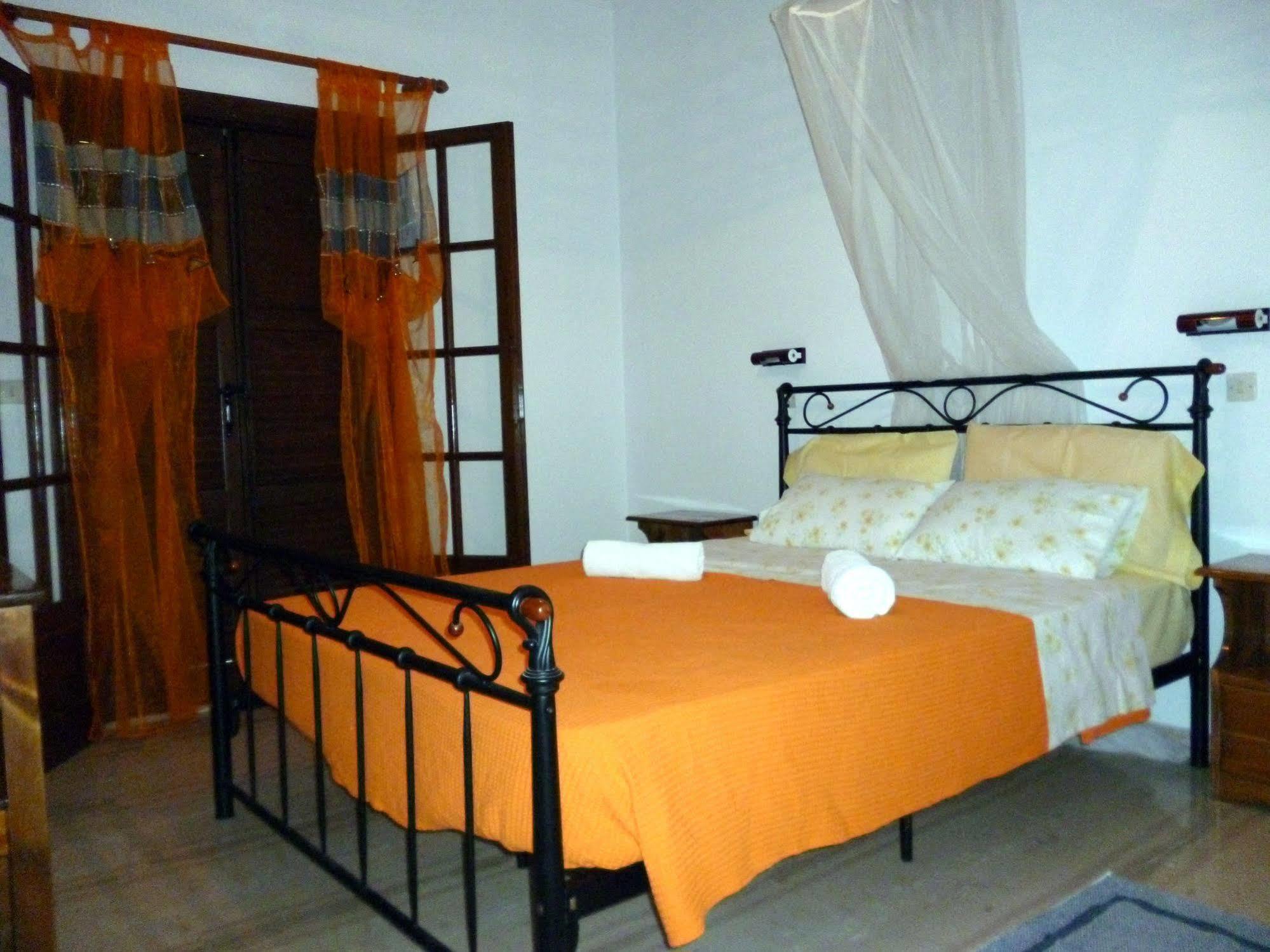 Villa Helen Arílasz Kültér fotó